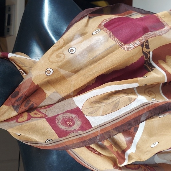 Worthington Printed Sheer Scarf - Picture 6 of 7